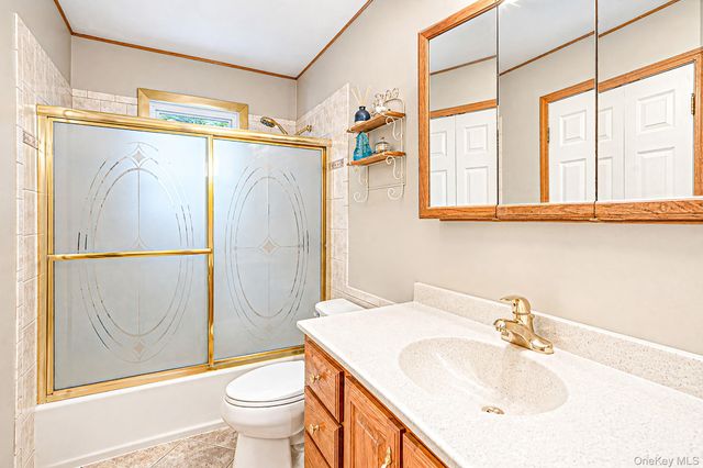 102 Robinson Avenue, Medford, NY 11763