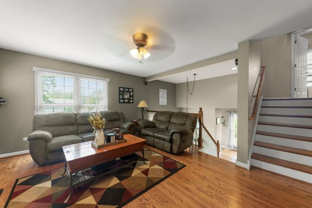 4528 Middaugh Avenue, Downers Grove, IL 60515