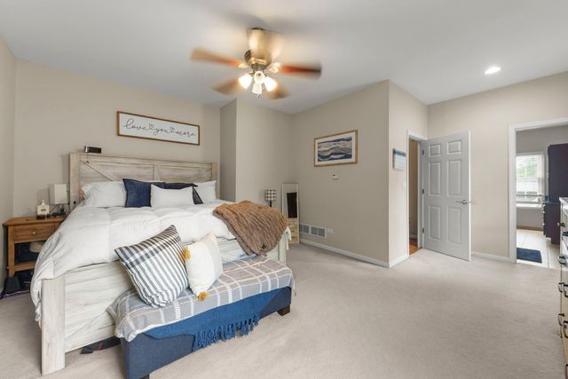 4528 Middaugh Avenue, Downers Grove, IL 60515