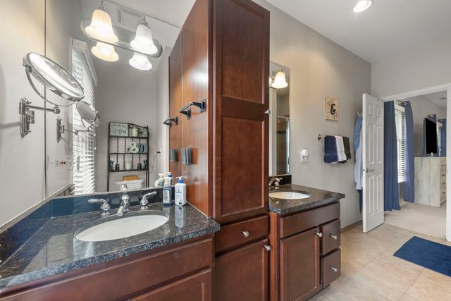4528 Middaugh Avenue, Downers Grove, IL 60515