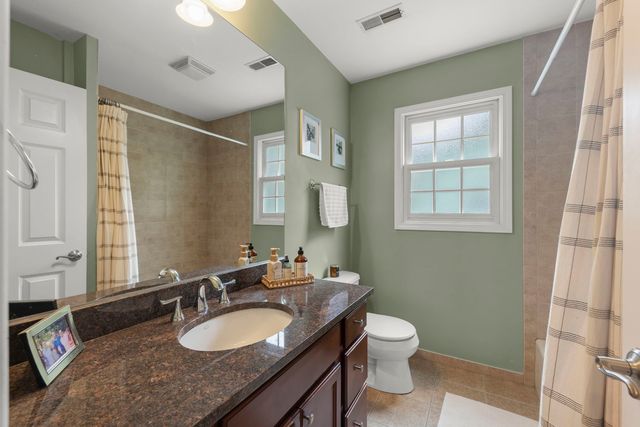 4528 Middaugh Avenue, Downers Grove, IL 60515