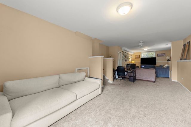 4528 Middaugh Avenue, Downers Grove, IL 60515