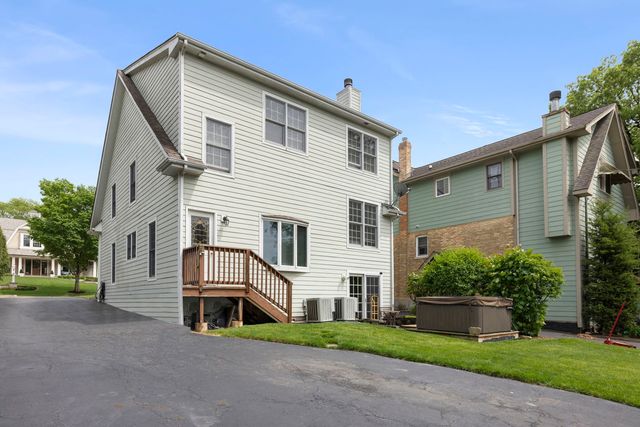 4528 Middaugh Avenue, Downers Grove, IL 60515