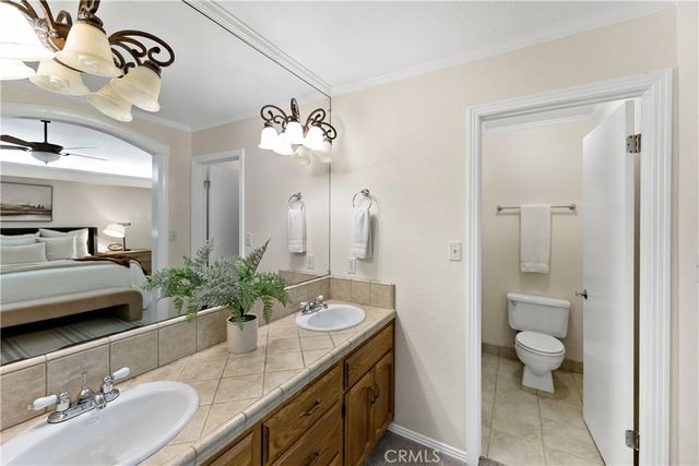 304 E Omaha Avenue, Fresno, CA 93720