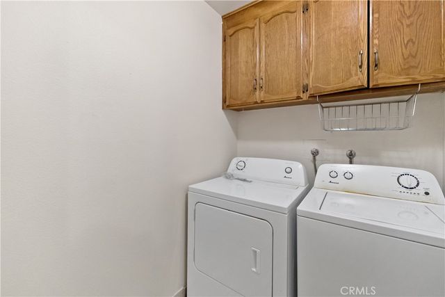 304 E Omaha Avenue, Fresno, CA 93720