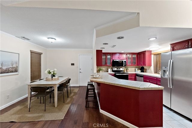 304 E Omaha Avenue, Fresno, CA 93720