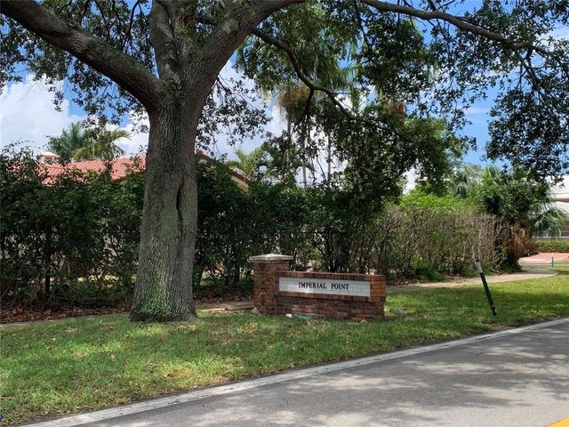 6200 NE 22nd Way 311, Fort Lauderdale, FL 33308