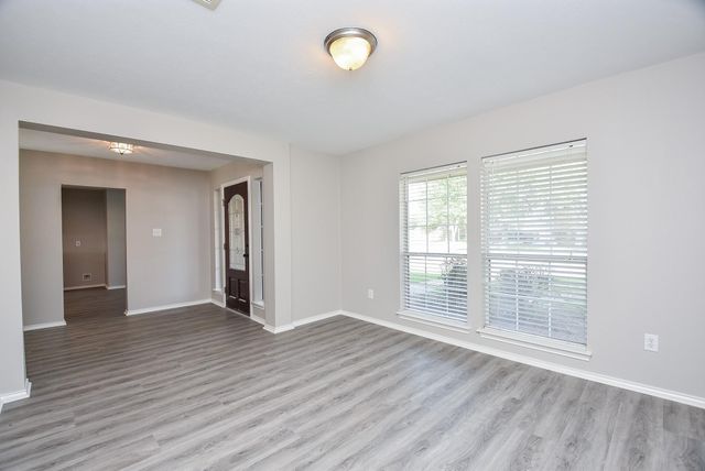 3935 Carters Lake Drive, Richmond, TX 77406