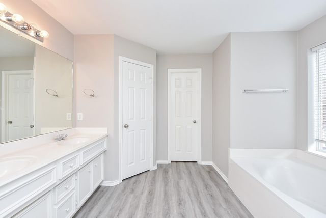3935 Carters Lake Drive, Richmond, TX 77406