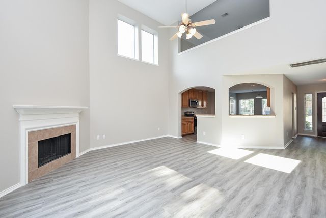 3935 Carters Lake Drive, Richmond, TX 77406