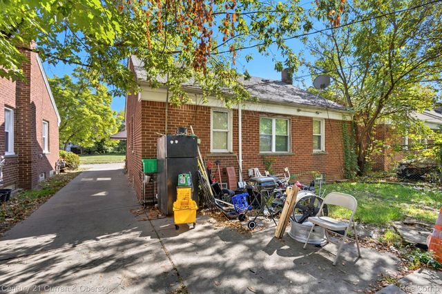 12729 Grandmont Avenue, Detroit, MI 48227