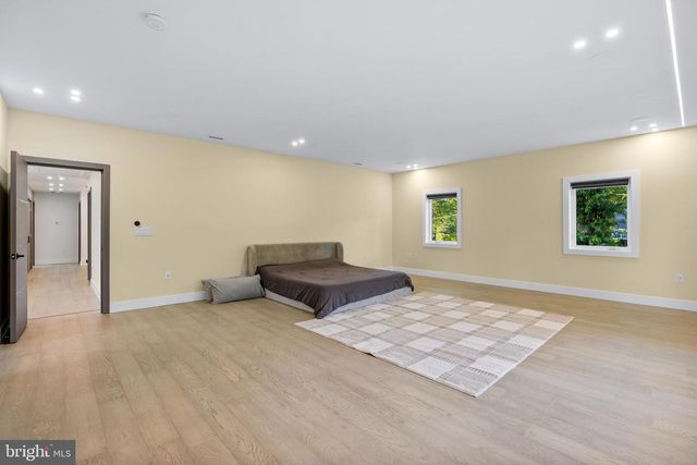 124 ROGERS RD, Furlong, PA 18925