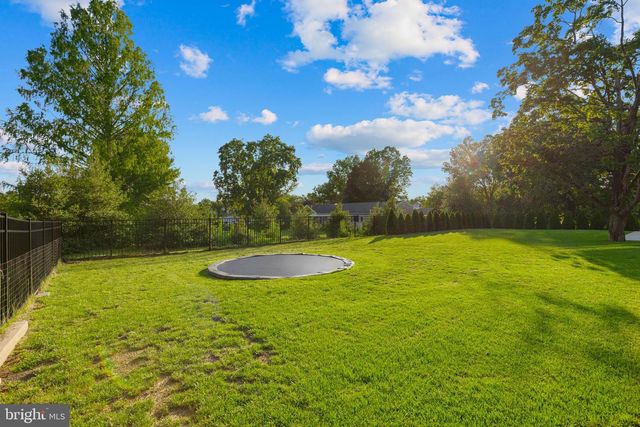 124 ROGERS RD, Furlong, PA 18925