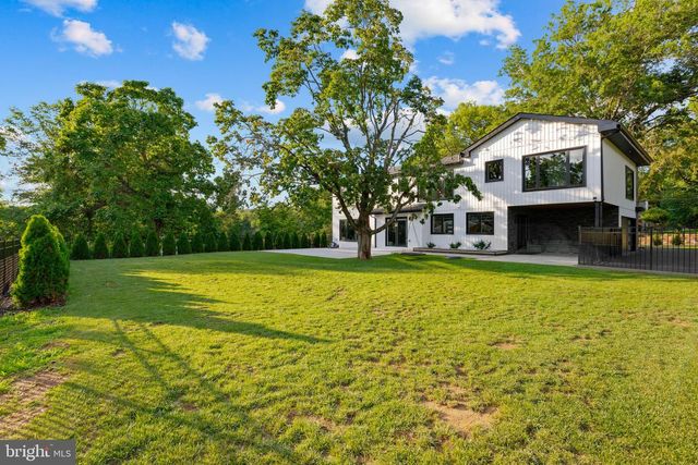 124 ROGERS RD, Furlong, PA 18925