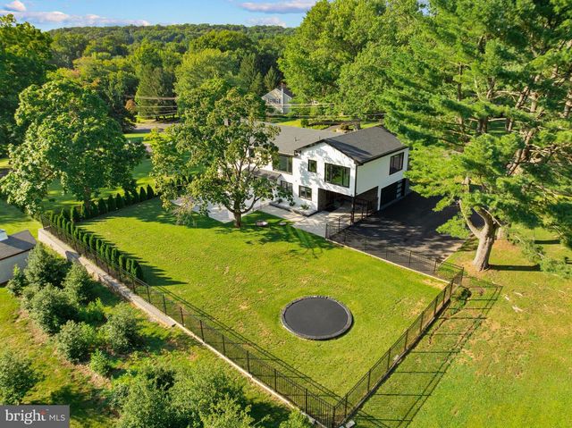 124 ROGERS RD, Furlong, PA 18925