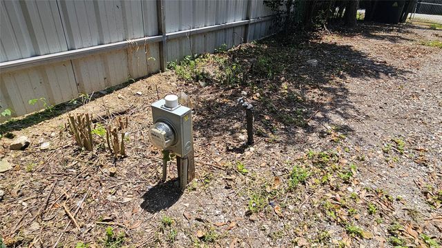 410 Baker Avenue, Bacliff, TX 77518