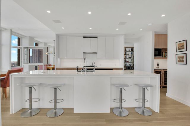 11 E 29th St Ph, New York City, NY 10016