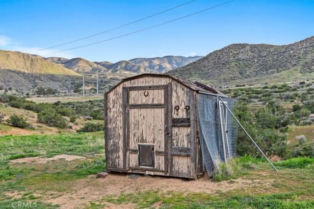32301 Angeles Forest, Palmdale, CA 93550