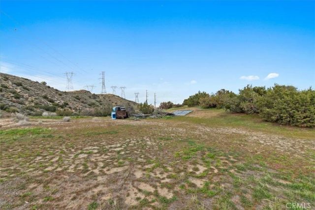 32301 Angeles Forest, Palmdale, CA 93550