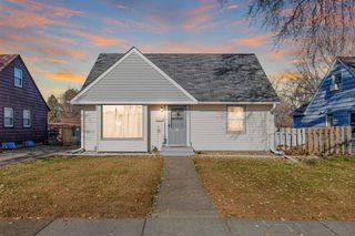 203 Moreland Avenue E, West Saint Paul, MN 55118