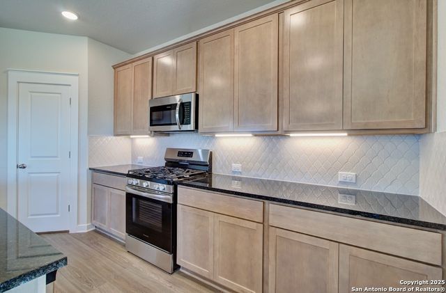 321 Red Arrow, San Antonio, TX 78253