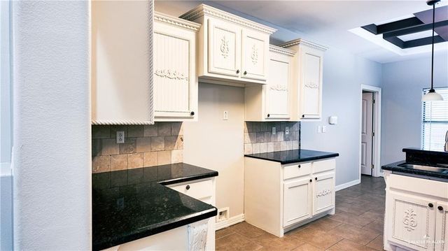 3000 Linva Avenue, Edinburg, TX 78541