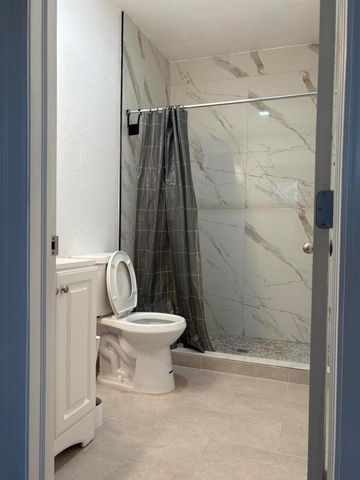 833 Millbrae Court 4, West Palm Beach, FL 33401