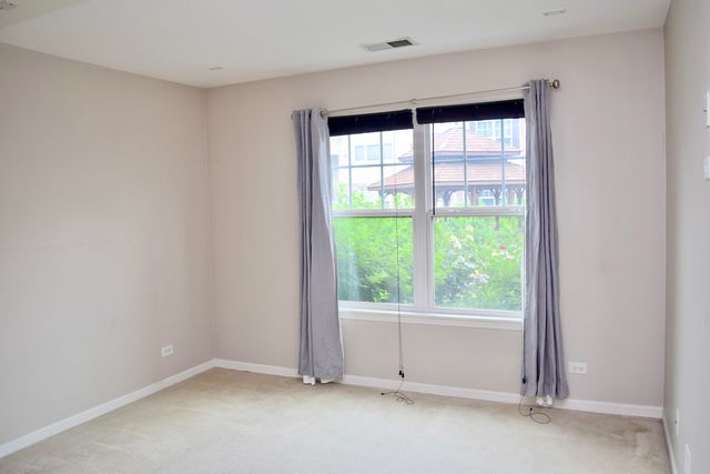 1260 Evergreen Avenue, Des Plaines, IL 60016