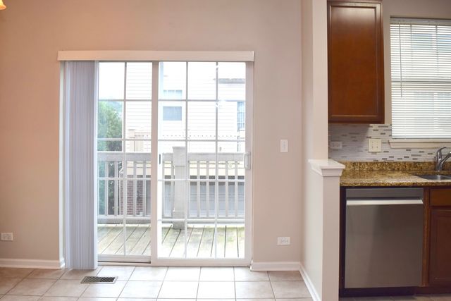 1260 Evergreen Avenue, Des Plaines, IL 60016