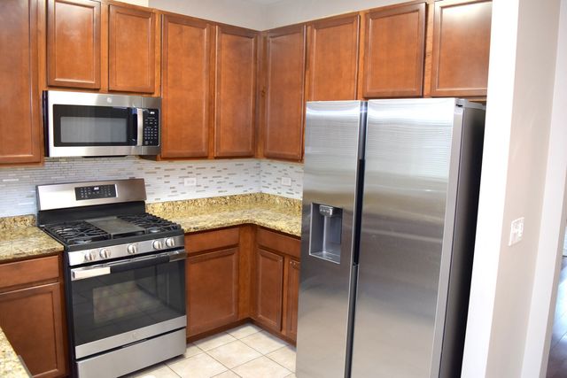 1260 Evergreen Avenue, Des Plaines, IL 60016