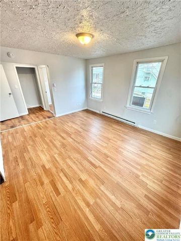 1102 2nd Street 1, North Catasauqua Bor, PA 18032