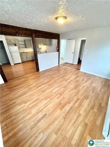 1102 2nd Street 1, North Catasauqua Bor, PA 18032