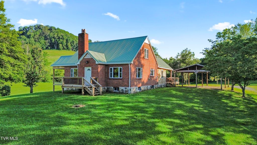 10114 Hayters Gap Road, Abingdon, VA 24210