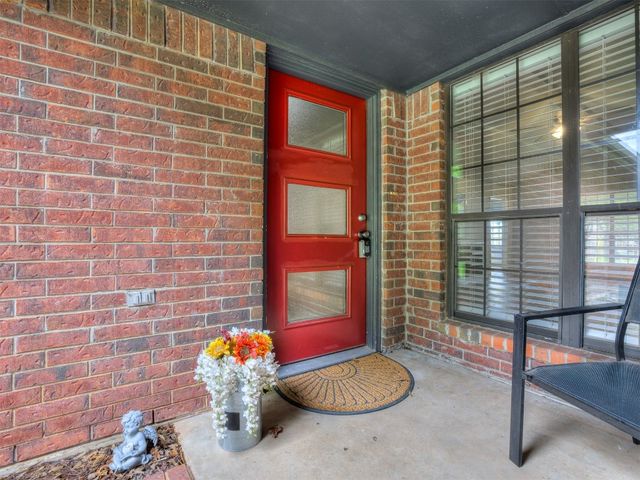 1523 E Twin Brook Terrace, Mustang, OK 73064