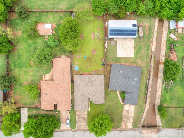1523 E Twin Brook Terrace, Mustang, OK 73064
