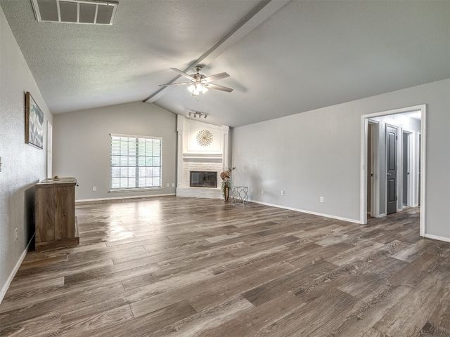 1523 E Twin Brook Terrace, Mustang, OK 73064