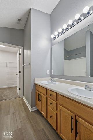 12318 Wolf Run Road, Noblesville, IN 46060