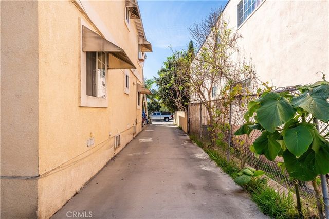5335 Carlin, Los Angeles, CA 90016