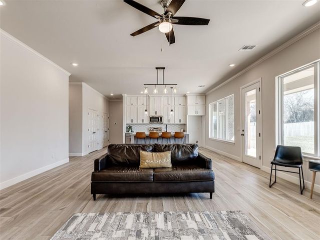 11370 Blue Heron Creek, Guthrie, OK 73044