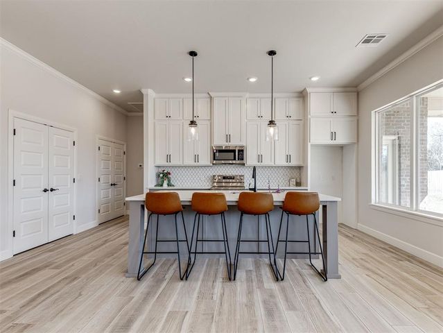 11370 Blue Heron Creek, Guthrie, OK 73044