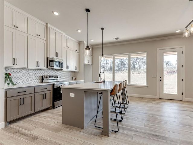 11370 Blue Heron Creek, Guthrie, OK 73044