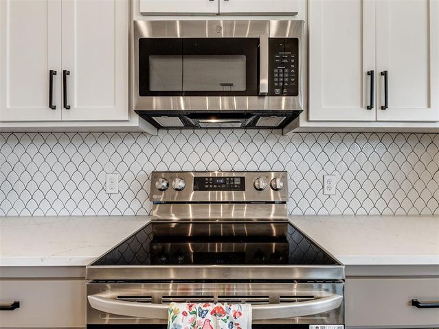 11370 Blue Heron Creek, Guthrie, OK 73044