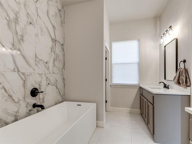 11370 Blue Heron Creek, Guthrie, OK 73044