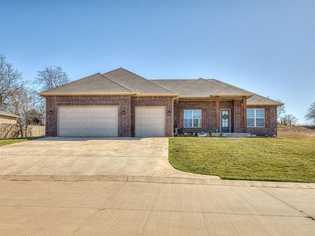 11370 Blue Heron Creek, Guthrie, OK 73044