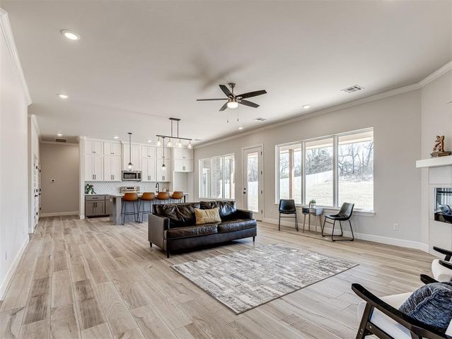 11370 Blue Heron Creek, Guthrie, OK 73044