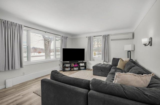 21856 Lake George Boulevard, Anoka, MN 55303