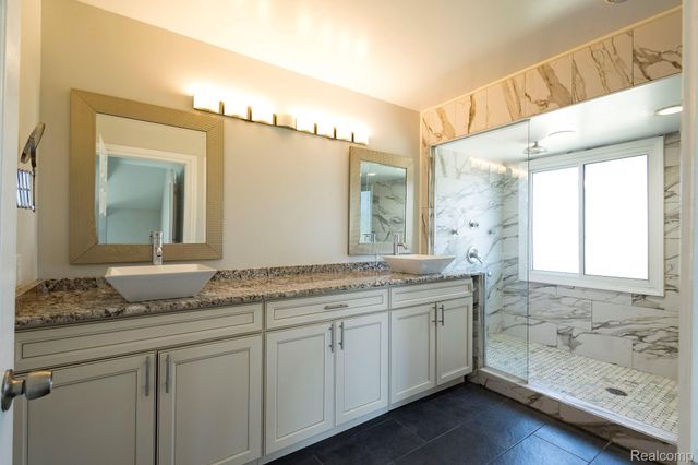 43211 Coralbean Ct Court, Sterling Heights, MI 48314