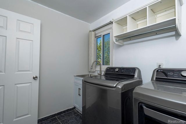 43211 Coralbean Ct Court, Sterling Heights, MI 48314