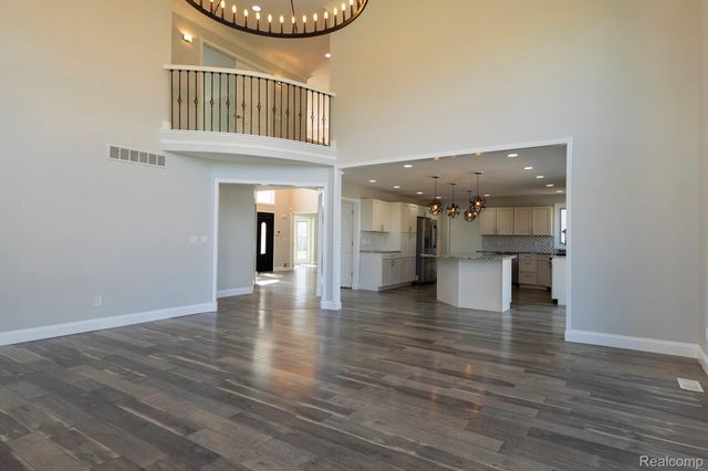 43211 Coralbean Ct Court, Sterling Heights, MI 48314