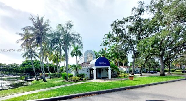641 Lyons Road 11207, Coconut Creek, FL 33063